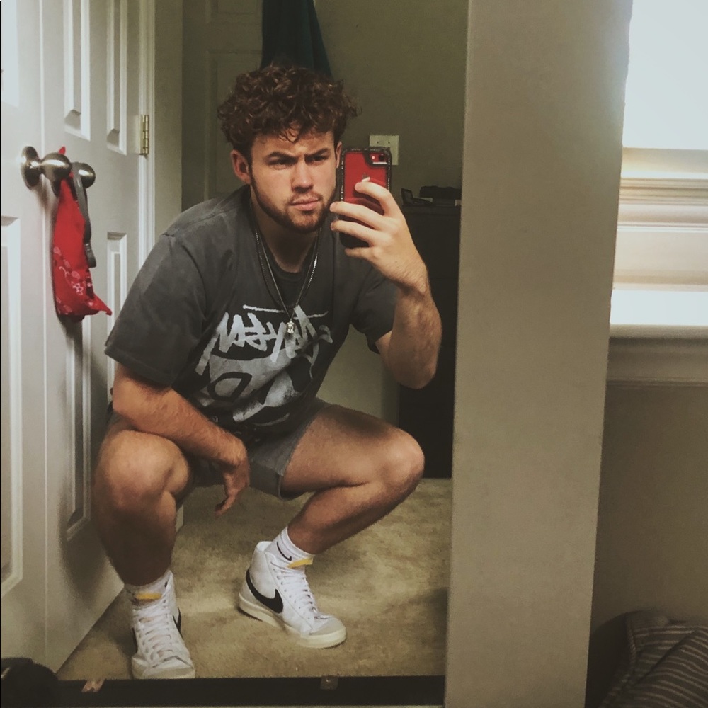 Meet your Posher, Finley